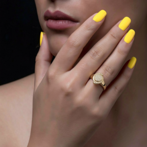 Bague Dorée "Éclat Royal" – Pavé Circulaire en Zircons