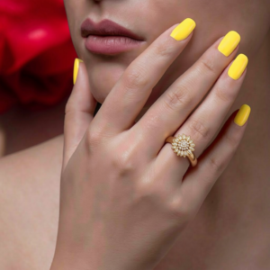 Bague Dorée Motif Tournesol – Pavé de Zircons Brillant